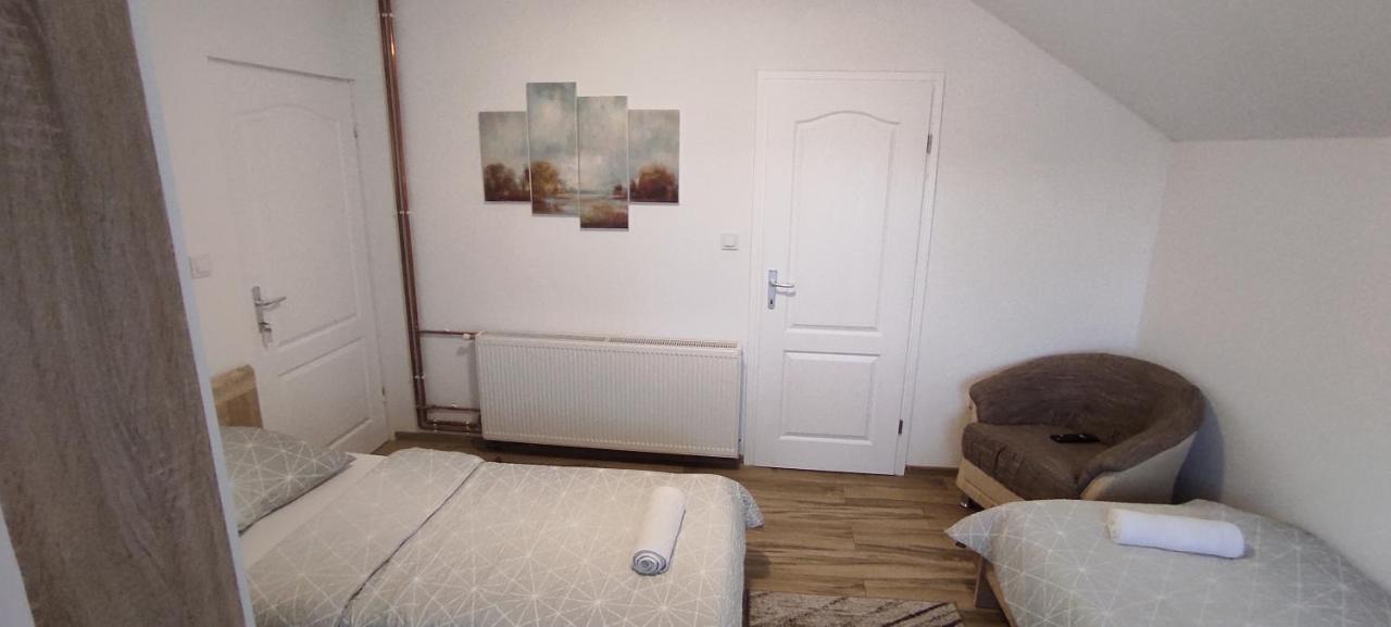 Apartman Majetic Otočac Exterior foto
